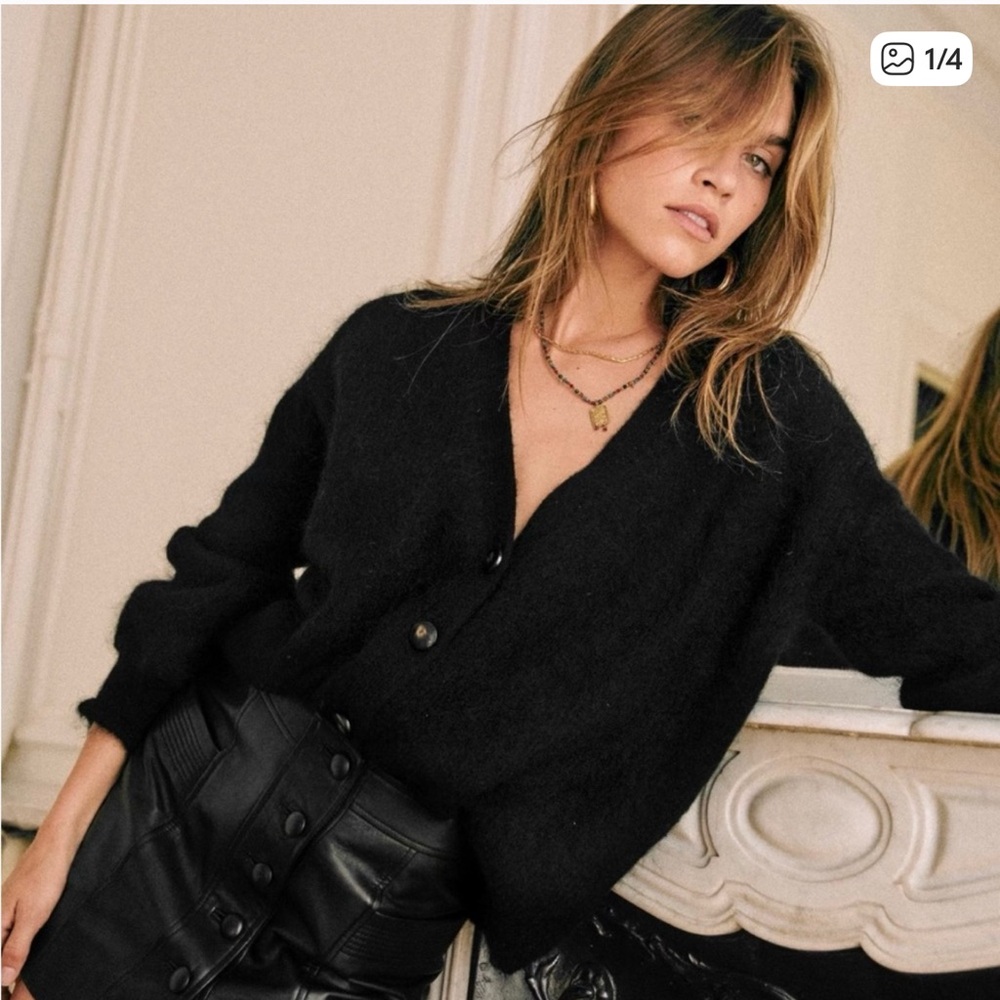 Sézane RARE Mia jumper cardigan in black medium - Picture 3 of 17